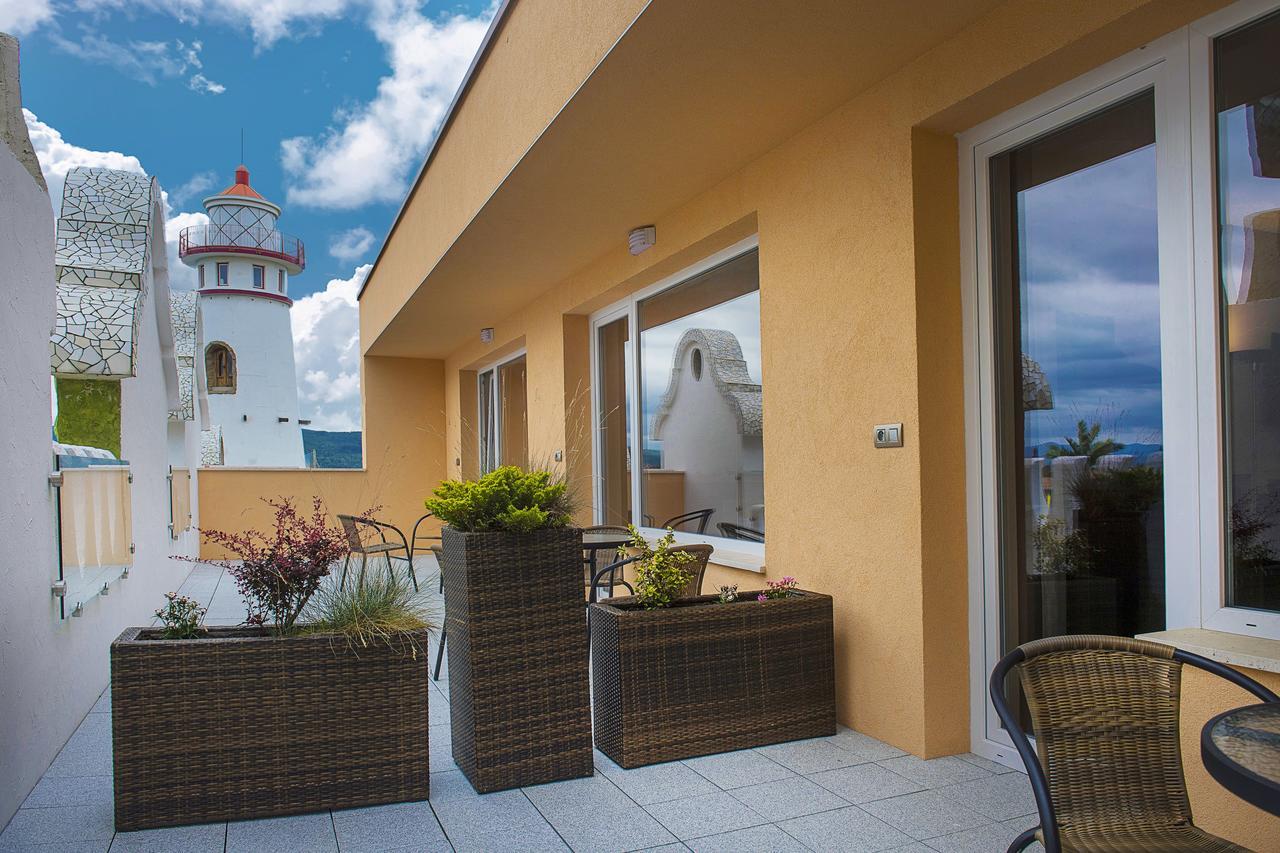 Plaza Beach Holiday House プレショフ エクステリア 写真
